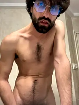 Snapshot of Paapii1098 chatting on 11-06-25, 05:08 Paapii1098 online show from 11-06-25, 05:08