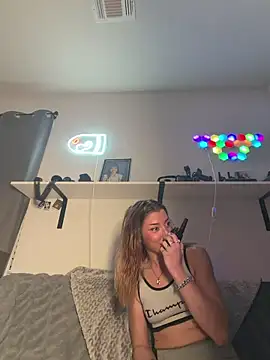 babygirlxchlo online show from 11-20-25, 09:09