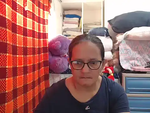 Kinkybela2025 online show from 11-28-25, 11:18