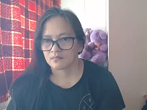 Snapshot of Kinkybela2025 chatting on 03-27-26, 12:05 Kinkybela2025 online show from 03-27-26, 12:05