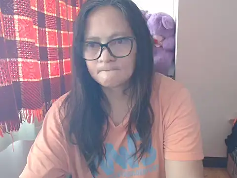 Snapshot of Kinkybela2025 chatting on 03-29-26, 12:21 Kinkybela2025 online show from 03-29-26, 12:21