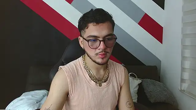 Zac Golden online show from 11-19-25, 12:54