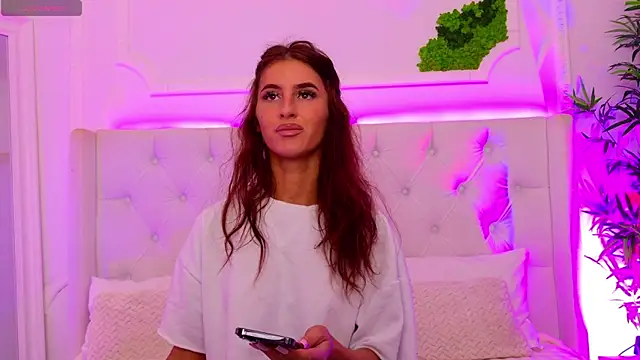 ElisaCharm online show from 06-18-26, 03:40