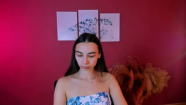 kira light   online show from 10-24-25, 08:33