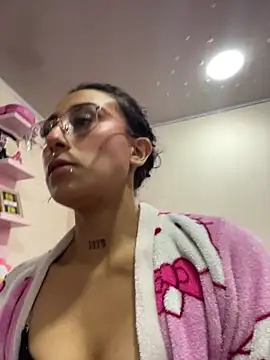 Violeet-Smith online show from 10-25-25, 07:19