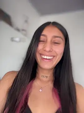 Violeet-Smith online show from 03-21-26, 03:15