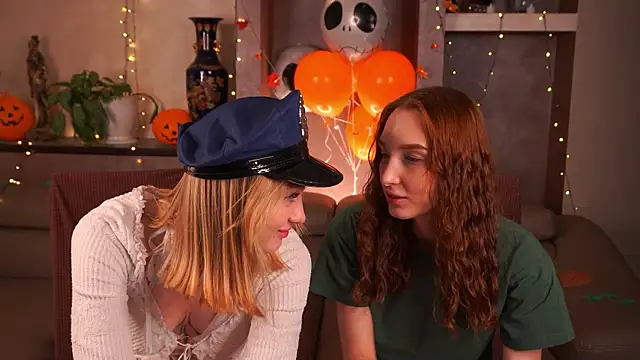 MarisLopaz online show from 11-02-25, 03:20