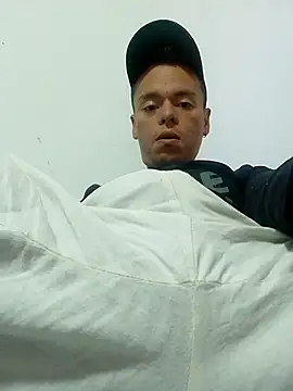 Damian9500 online show from 10-26-25, 06:36