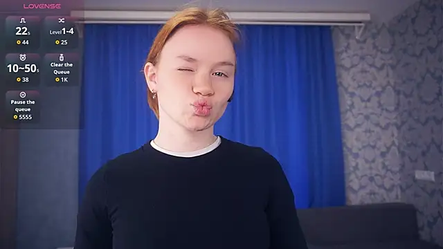 KarlynGow online show from 12-22-25, 07:05