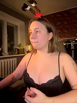 Snapshot of AnnaVeil chatting on 11-06-25, 04:41 AnnaVeil online show from 11-06-25, 04:41