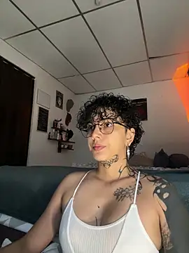 Abby Evanns1 online show from 05-01-26, 01:37