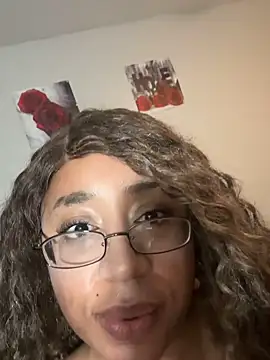 Snapshot of Milaniii chatting on 10-29-25, 12:57 Milaniii online show from 10-29-25, 12:57