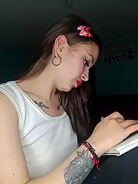 Snapshot of Adhara-Bunny chatting on 10-21-25, 03:07 Adhara-Bunny online show from 10-21-25, 03:07