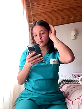 Snapshot of Talia_Bonet chatting on 10-31-25, 03:46 Talia Bonet online show from 10-31-25, 03:46