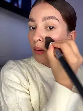 Snapshot of Talia_Bonet chatting on 11-18-25, 02:54 Talia Bonet online show from 11-18-25, 02:54