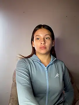 Snapshot of Talia_Bonet chatting on 01-12-26, 01:27 Talia Bonet online show from 01-12-26, 01:27