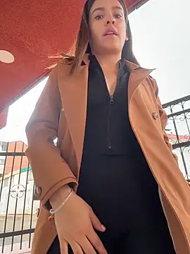 Snapshot of Talia_Bonet chatting on 03-11-26, 03:51 Talia Bonet online show from 03-11-26, 03:51