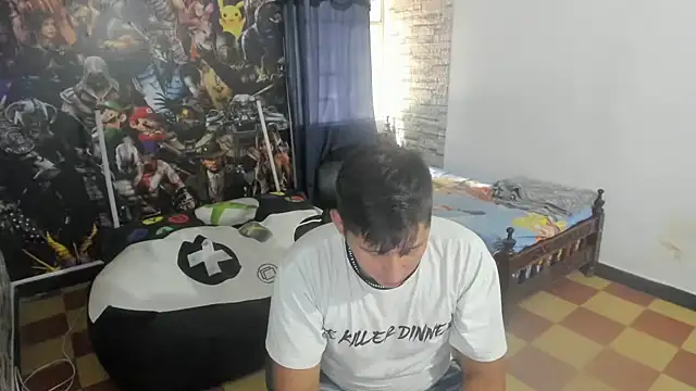 Snapshot of maiker_lozano_ chatting on 10-25-25, 07:41 maiker lozano  online show from 10-25-25, 07:41