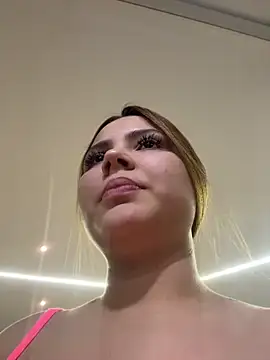 Beella1  online show from 06-18-26, 10:30