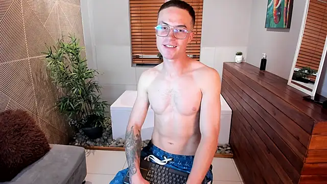 Lil James online show from 11-06-25, 07:48