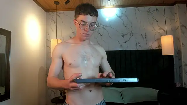 Lil James online show from 05-04-26, 08:05