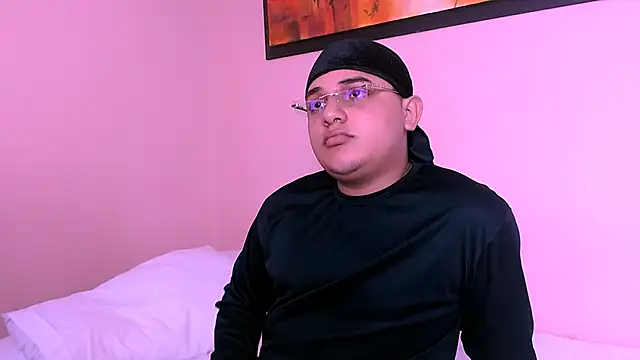 Santo Pecado  online show from 10-23-25, 01:43