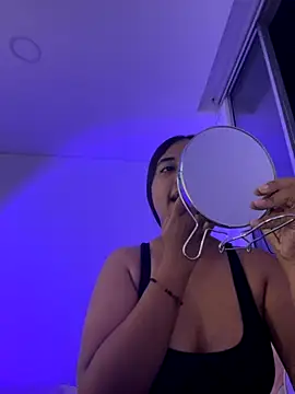 aly nicols online show from 11-20-25, 05:29