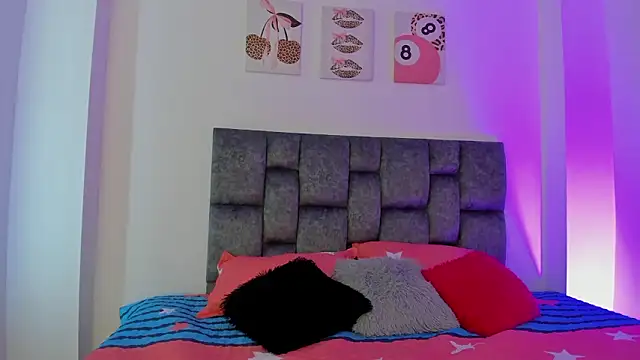 kittymonroe1 online show from 02-12-26, 06:03