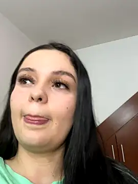 Selena Roa online show from 11-04-25, 12:32