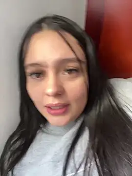 Snapshot of Selena_Roa chatting on 04-14-26, 02:45 Selena Roa online show from 04-14-26, 02:45