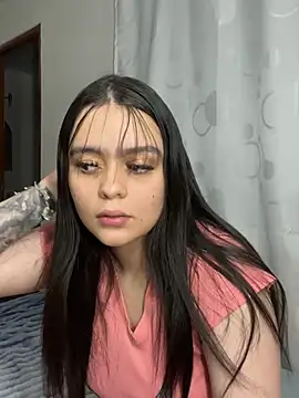 Snapshot of Selena_Roa chatting on 04-15-26, 02:51 Selena Roa online show from 04-15-26, 02:51