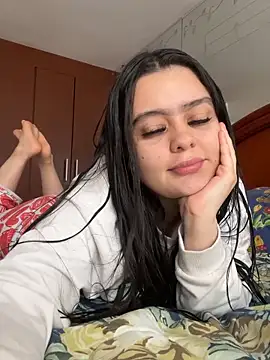 Snapshot of Selena_Roa chatting on 04-24-26, 12:07 Selena Roa online show from 04-24-26, 12:07