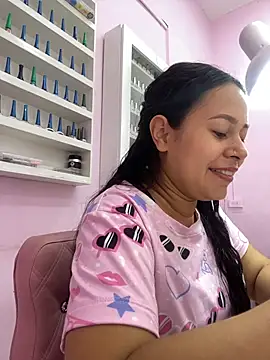 PaulaCruz01 online show from 11-12-25, 07:13