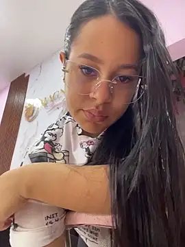 PaulaCruz01 online show from 02-07-26, 08:12