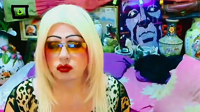 Snapshot of horni4luv chatting on 11-25-25, 09:48 horni4luv online show from 11-25-25, 09:48