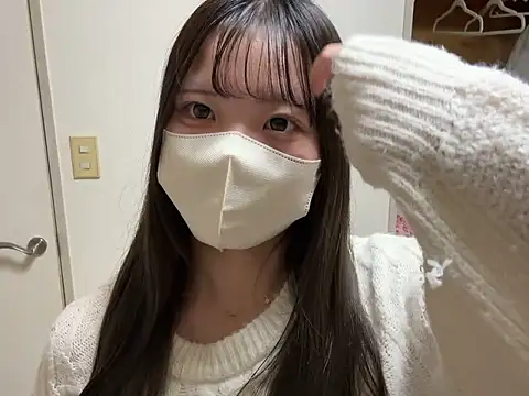 Snapshot of pomu_chan chatting on 11-21-25, 11:20 pomu chan online show from 11-21-25, 11:20