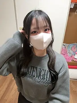 Snapshot of pomu_chan chatting on 02-07-26, 12:42 pomu chan online show from 02-07-26, 12:42