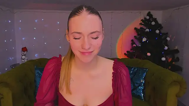 sassy cutie online show from 12-18-25, 01:06