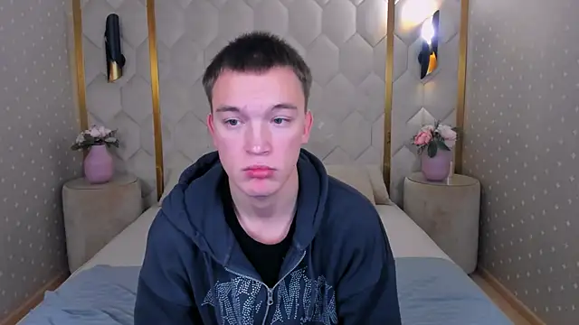 Derek Banville online show from 11-18-25, 01:04