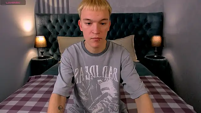 Derek Banville online show from 01-10-26, 08:21