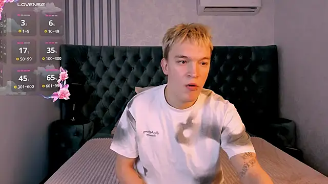 Derek Banville online show from 02-06-26, 07:39