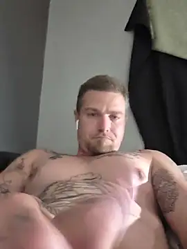 Snapshot of DadDDick925 chatting on 07-31-26, 11:20 DadDDick925 online show from 07-31-26, 11:20