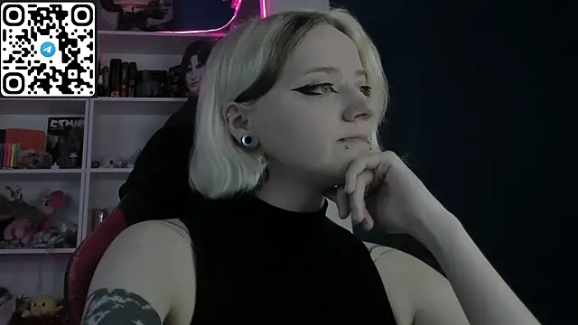 Holy Mistress S online show from 05-12-26, 08:22