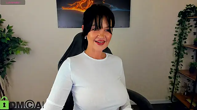 Sara Devills online show from 04-18-26, 08:40