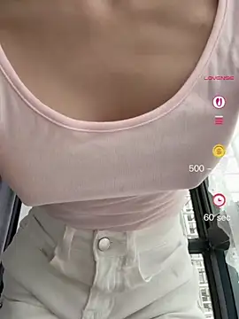 Snapshot of meimei_x chatting on 06-27-26, 05:23 meimei x online show from 06-27-26, 05:23
