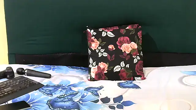 CherryZee online show from 11-14-25, 06:23