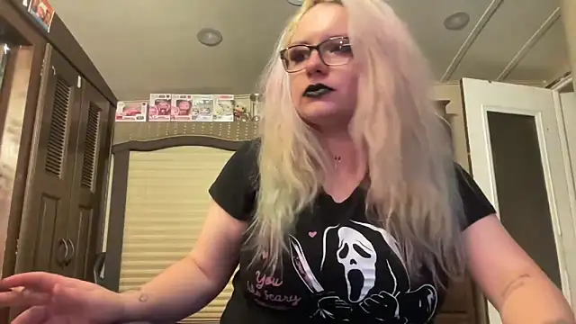 Snapshot of lostinherwonderland chatting on 11-02-25, 01:19 lostinherwonderland online show from 11-02-25, 01:19