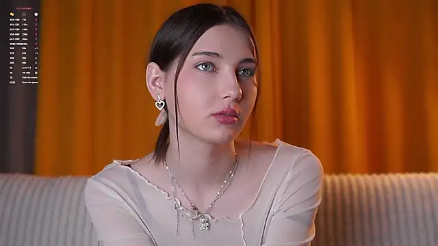 Snapshot of KateCahee chatting on 03-13-26, 01:34 KateCahee online show from 03-13-26, 01:34