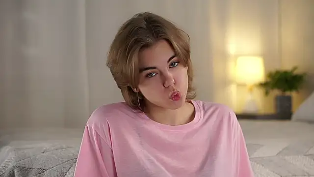 MelodyBaur online show from 11-09-25, 01:31