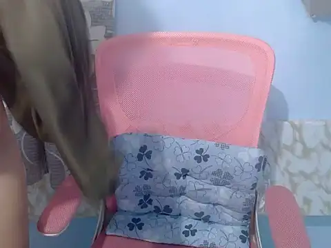 Snapshot of Skinny_Jean18xxx chatting on 02-11-26, 10:48 Skinny Jean18xxx online show from 02-11-26, 10:48